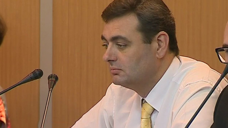 Растление ребенка: депутат Самсонов не признался и объявил голодовку Растление ребенка: депутат Самсонов не признался и объявил голодовку