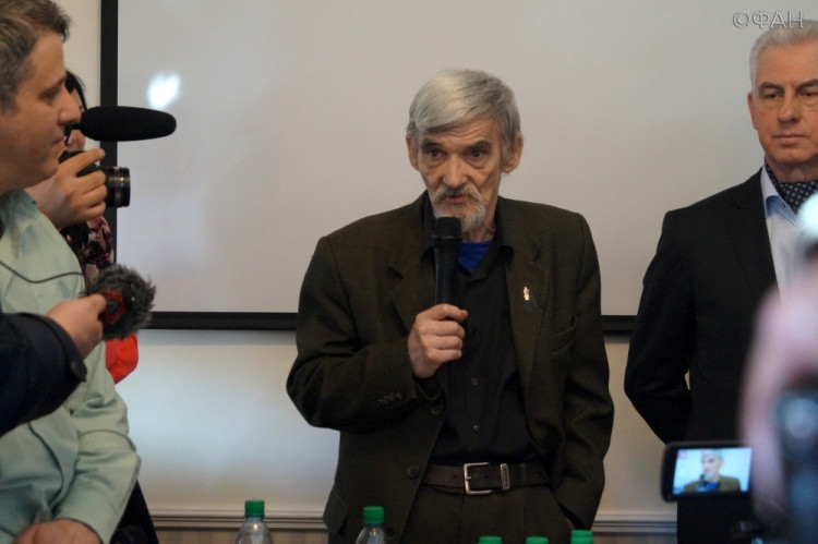 Несколько простых вопросов защитникам педофила Дмитриева. Колонка Голоса Мордора Несколько простых вопросов защитникам педофила Дмитриева. Колонка Голоса Мордора