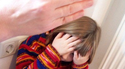 Житель Севастополя ответит в суде за оргии с девятилетней дочерью и подругой сына