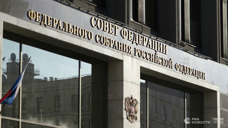 Комитет Совфеда поддержал закон о пожизненном заключении для педофилов Комитет Совфеда поддержал закон о пожизненном заключении для педофилов