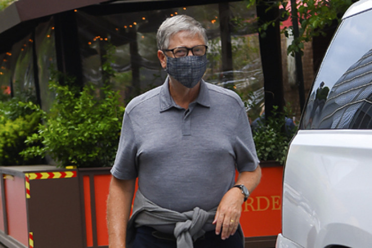 Между Гейтсом и миллионером-педофилом нашли связующее звено