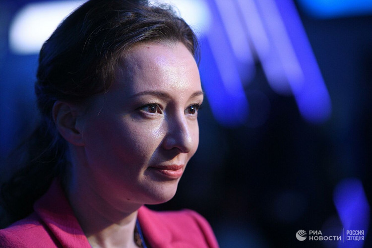 Кузнецова призвала исключить возможность досрочного освобождения педофилов