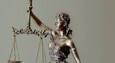 Суд начал рассматривать дело педофилов, убивших девочку в Костроме