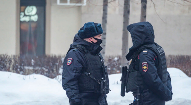 В Москве педофил похитил 12-летнюю девочку В Москве педофил похитил 12-летнюю девочку