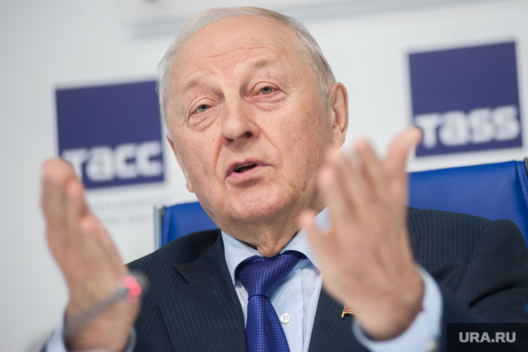 Сенатор Россель предложил расстреливать педофилов