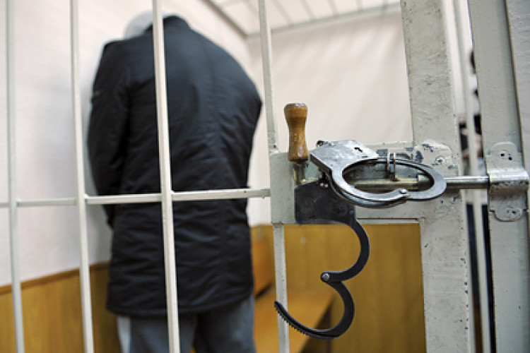 В Госдуме захотели ужесточить наказание за изнасилование детей В Госдуме захотели ужесточить наказание за изнасилование детей