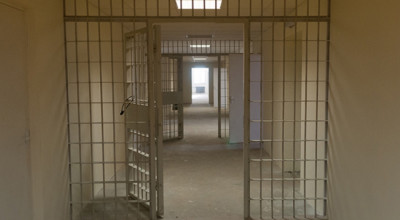 Подозреваемого в изнасиловании школьницы волгоградца заключили в СИЗО