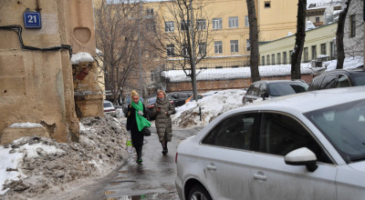 В Новосибирске мужчина пытался изнасиловать девочку возле школы. Педофила спугнули прохожие