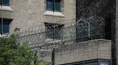 В США закроют ставшую местом таинственной смерти миллионера-педофила тюрьму