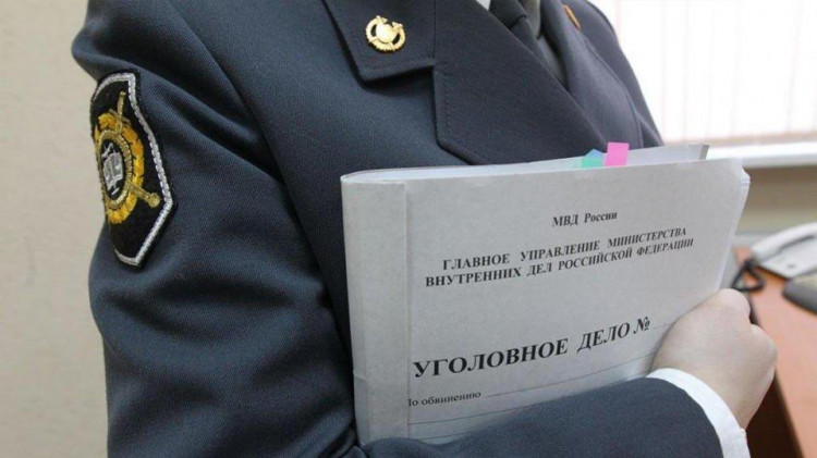 Пьяный педофил изнасиловал 13-летнюю дочь сожительницы в Балашихе