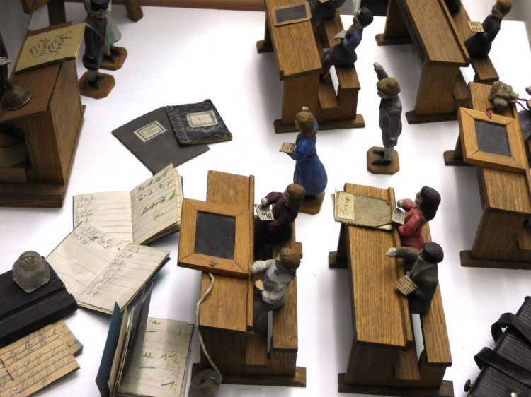 Учитель в Белоруссии семь лет насиловал школьников и ставил им хорошие оценки Учитель в Белоруссии семь лет насиловал школьников и ставил им хорошие оценки