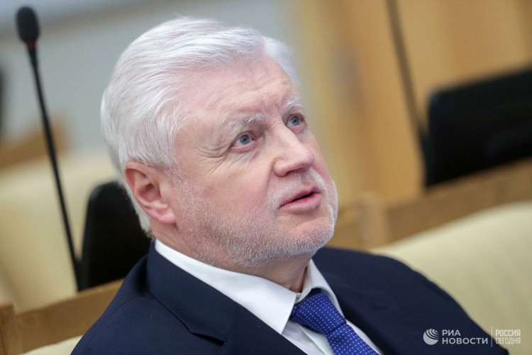 Миронов призвал создать общенациональный реестр педофилов