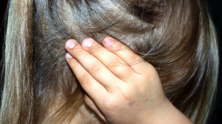 Парикмахер обвинила петербуржца в изнасиловании пятилетней дочери Парикмахер обвинила петербуржца в изнасиловании пятилетней дочери