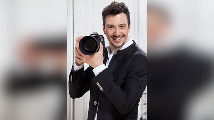 В Москве  по подозрению в разврате детей арестован известный фотограф