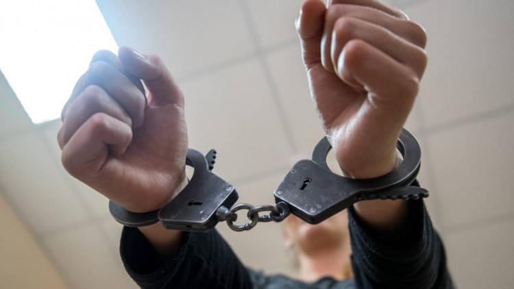 В Астрахани задержали изнасиловавшего волгоградскую школьницу беглого заключенного В Астрахани задержали изнасиловавшего волгоградскую школьницу беглого заключенного