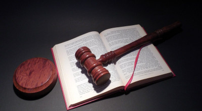 Крымчанин получил тюремный срок за 54 случая надругательств над дочерью сожительницы