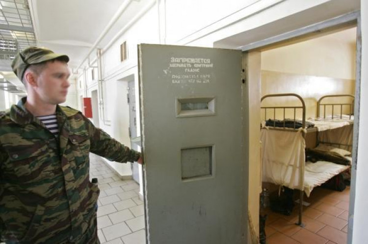 Надзор за педофилами могут сделать пожизненным