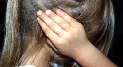 Петербуржца подозревают в изнасиловании детей своей сожительницы