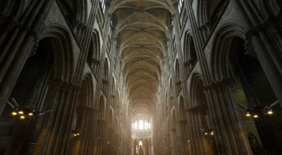 Расследователи выявили тысячи педофилов в рядах католической церкви Франции