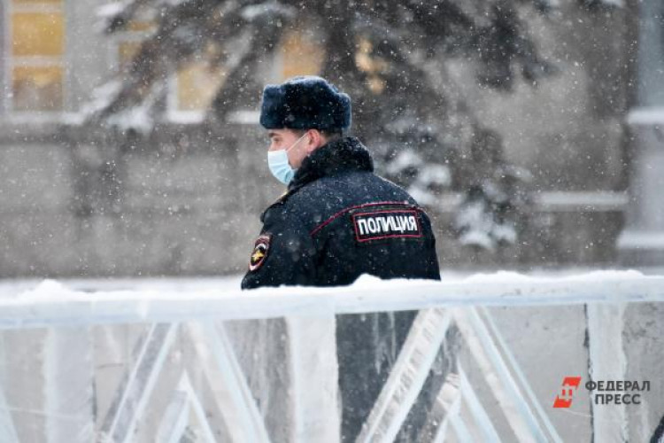 Из-за ленивого уральского школьника полиция сутки искала выдуманного педофила