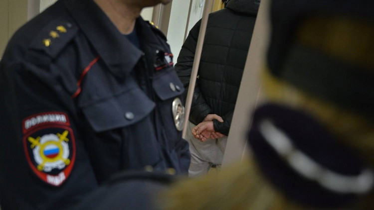 Педофила из Перми осудили на семь лет за изнасилование семилетней девочки Педофила из Перми осудили на семь лет за изнасилование семилетней девочки