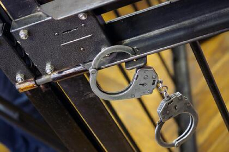 Пенсионер изнасиловал первоклассницу в машине под Новосибирском Пенсионер изнасиловал первоклассницу в машине под Новосибирском