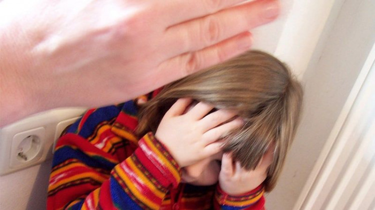 Житель Севастополя ответит в суде за оргии с девятилетней дочерью и подругой сына Житель Севастополя ответит в суде за оргии с девятилетней дочерью и подругой сына