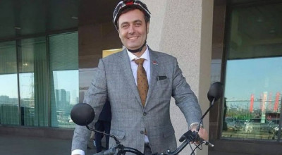 Подозреваемому в развращении ребенка приморскому депутату вызвали скорую